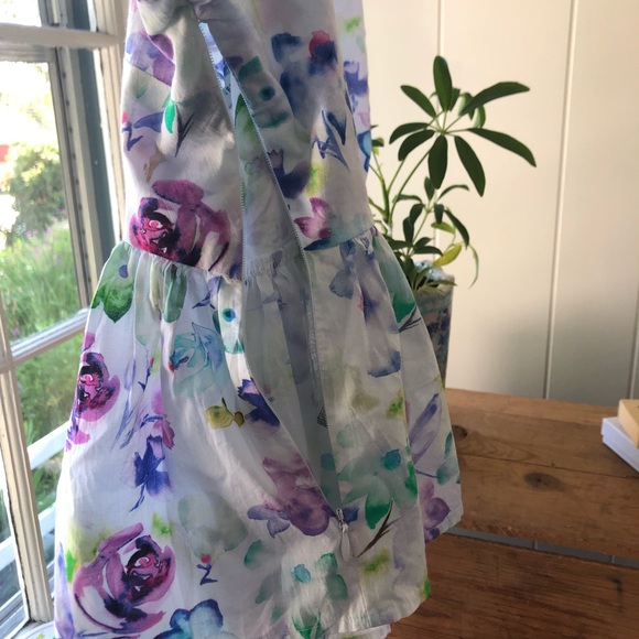 NEW ✨  Urban Outfitters Floral Puff Sleeve Top - Picture 8 of 8